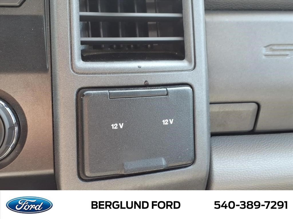 Used 2019 Ford F550 2WD Regular Cab Super Duty image 25