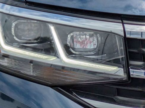 Certified 2023 Volkswagen Atlas SEL AWD/4WD image 10