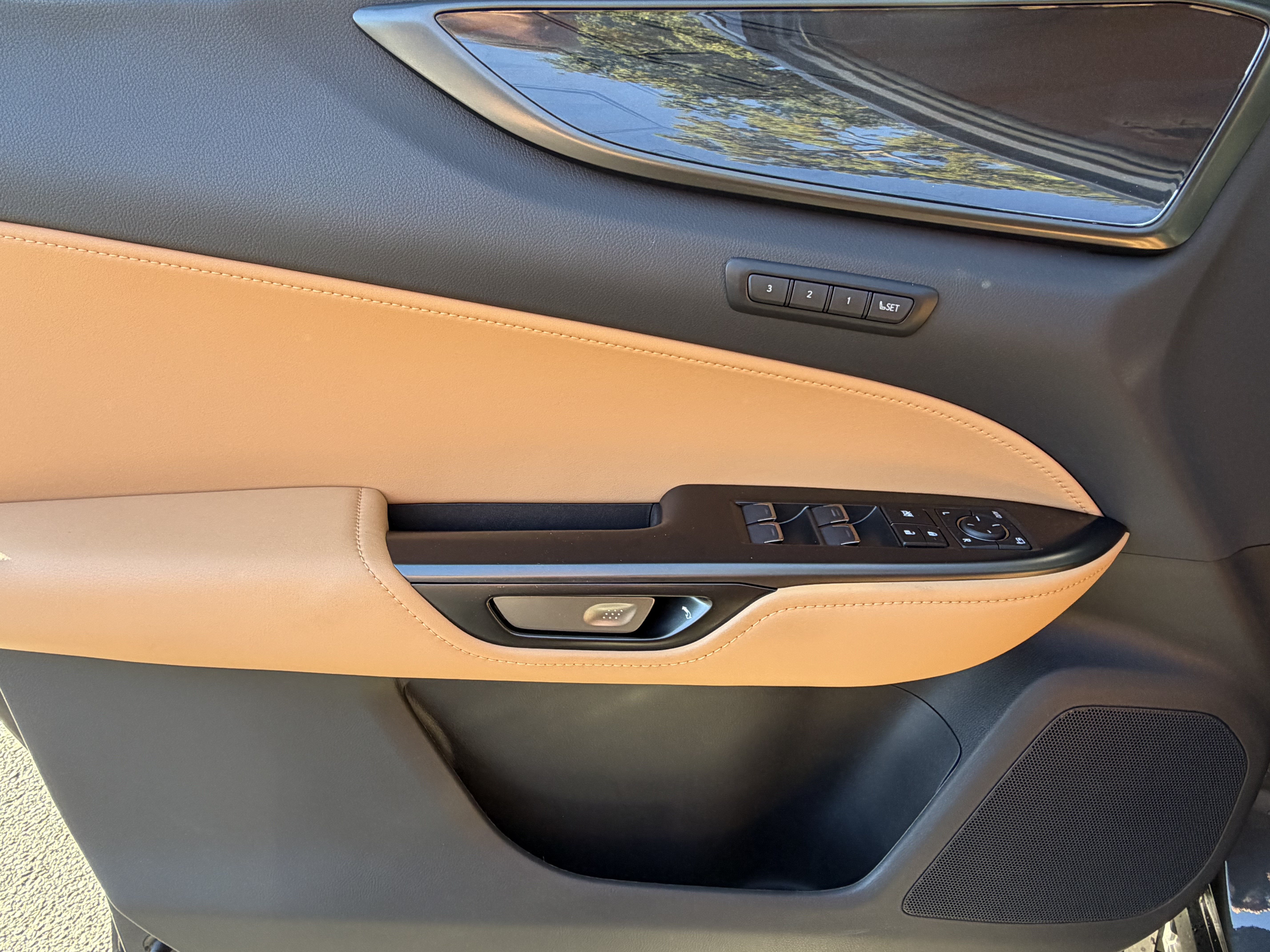 Certified 2025 Lexus NX 350 AWD w/ Accessory Package (2T) image 13