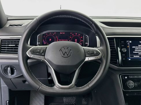 Used 2023 Volkswagen Atlas Cross Sport SE FWD image 18