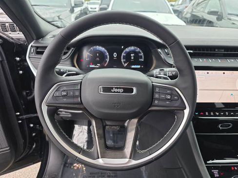 New 2026 Jeep Grand Cherokee Altitude AWD/4WD image 16
