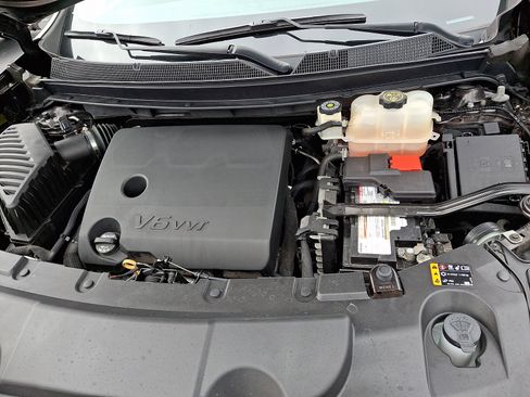 Used 2019 Chevrolet Traverse LT image 28