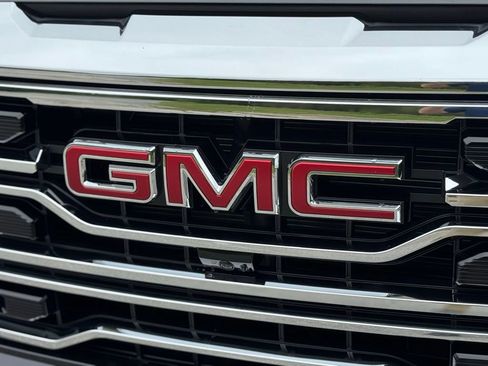 New 2026 GMC Sierra 1500 SLT w/ SLT Premium Plus Package image 7