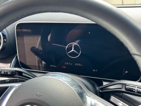 Used 2025 Mercedes-Benz GLC 300 4MATIC image 20