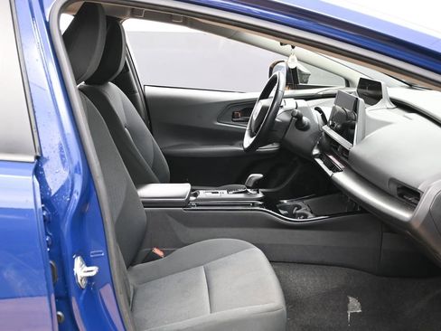 Used 2023 Toyota Prius LE FWD image 32