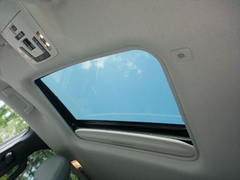 Certified 2026 Toyota Sienna XLE FWD image 29