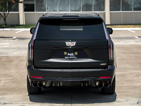 Used 2026 Cadillac Escalade V w/ LPO, Floor Liner Package AWD/4WD image 14