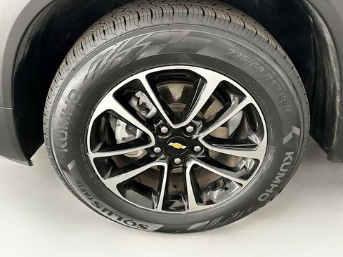 Used 2025 Chevrolet TrailBlazer LT AWD/4WD image 11