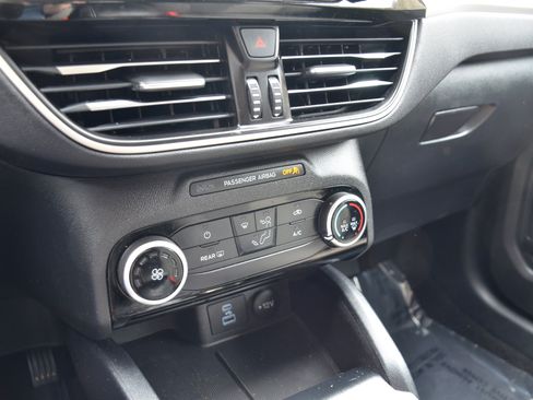 Used 2022 Ford Escape SE AWD/4WD image 12
