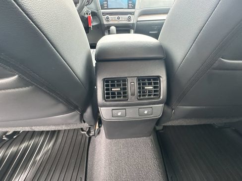 Used 2015 Subaru Outback 2.5i Limited AWD/4WD image 21
