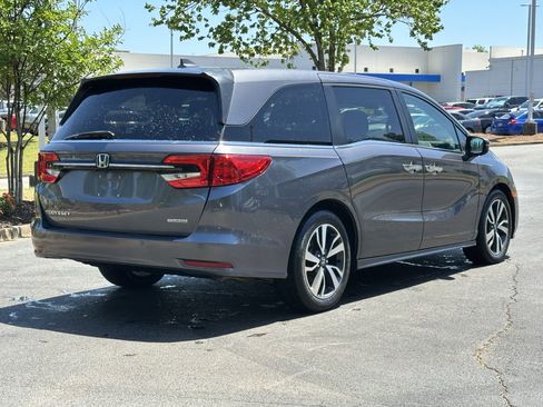 Used 2023 Honda Odyssey Touring image 14