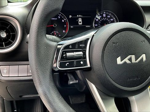 Used 2024 Kia Forte LXS FWD image 10
