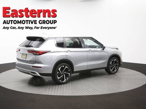 Used 2024 Mitsubishi Outlander SE FWD image 42