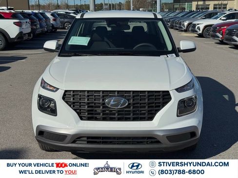 New 2026 Hyundai Venue SE image 6