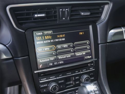 Certified 2015 Porsche 911 Turbo image 22