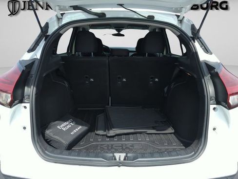 Certified 2023 Nissan Kicks SV FWD image 17