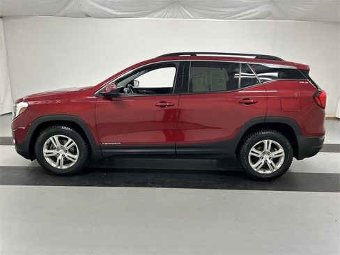 Used 2019 GMC Terrain SLE w/ Driver Convenience Package image 5