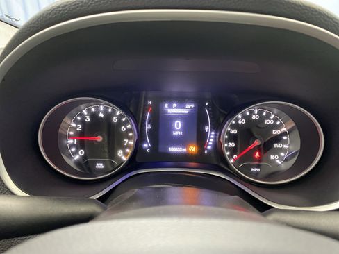 Certified 2020 Jeep Compass Latitude w/ Cold Weather Group image 21