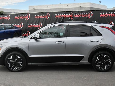 Used 2024 Kia Niro Wind FWD image 4