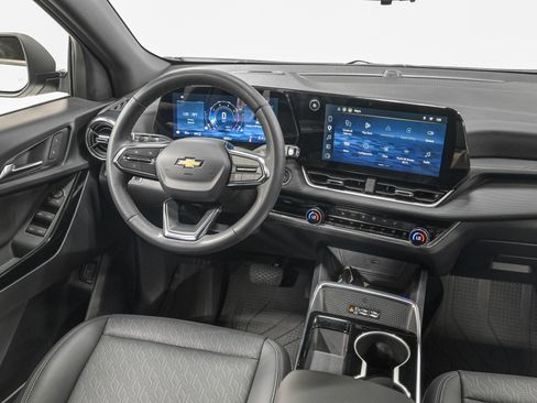 Used 2025 Chevrolet Equinox LT w/ Convenience Package II AWD/4WD image 29
