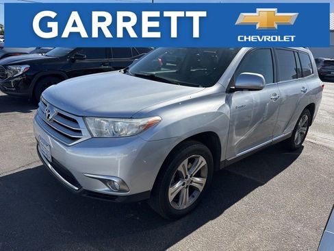 Used 2011 Toyota Highlander Limited w/ Tow Pkg AWD/4WD image 1