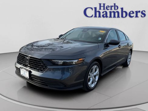 Used 2023 Honda Accord LX image 10