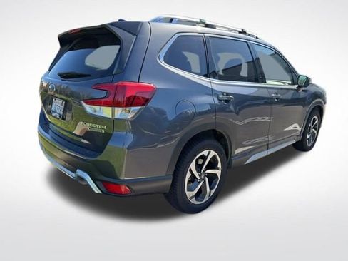 Used 2024 Subaru Forester Touring image 7