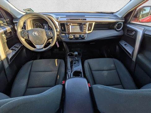 Used 2017 Toyota RAV4 LE image 22