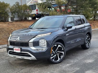 New 2025 Mitsubishi Outlander SE