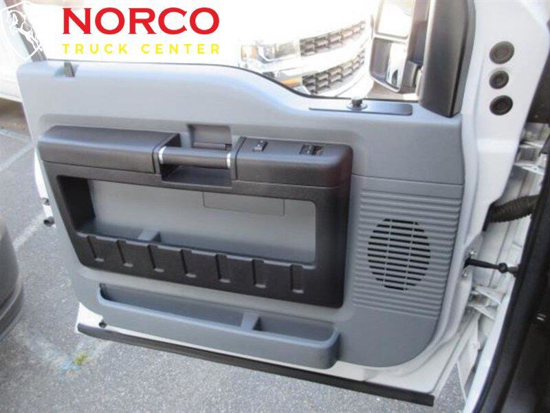 Used 2016 Ford F250 XL w/ Power Equipment Group RWD image 10