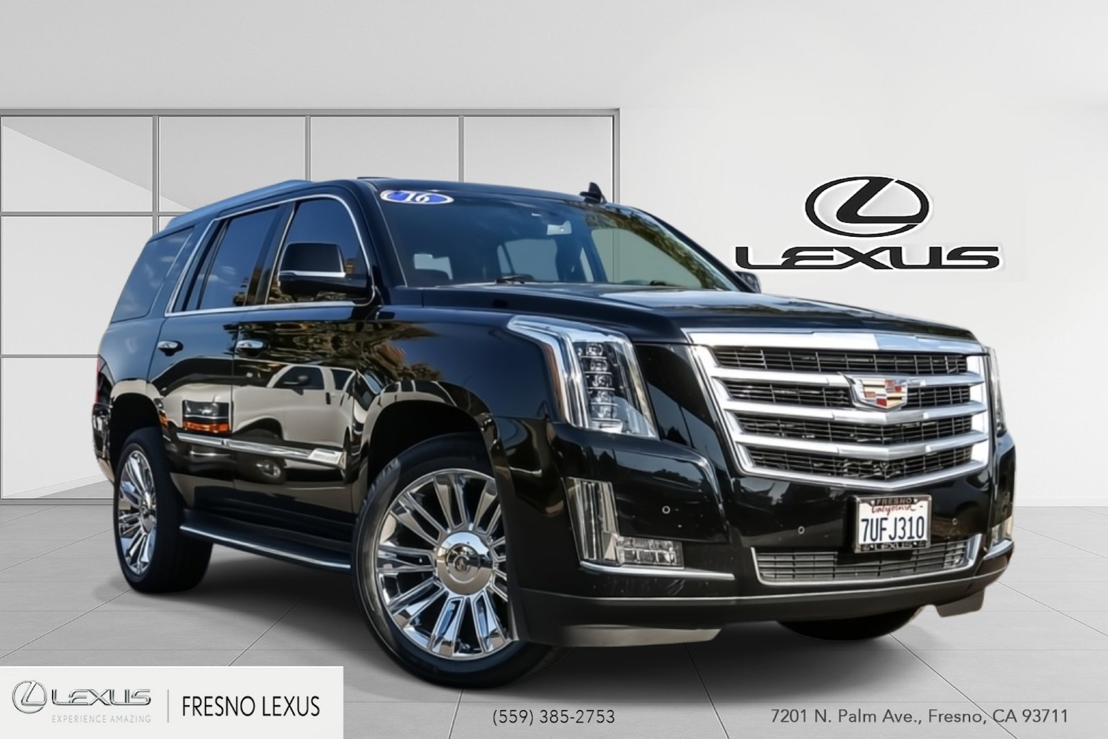 Used 2016 Cadillac Escalade Luxury RWD image 1