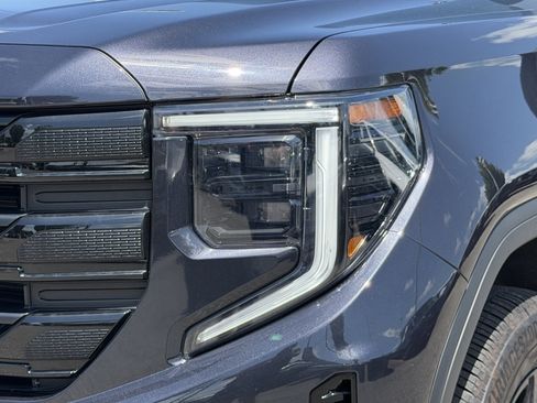 Used 2025 GMC Sierra 1500 Elevation AWD/4WD image 6