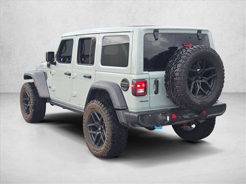 Used 2023 Jeep Wrangler Unlimited w/ Sun & Screen Package AWD/4WD image 7