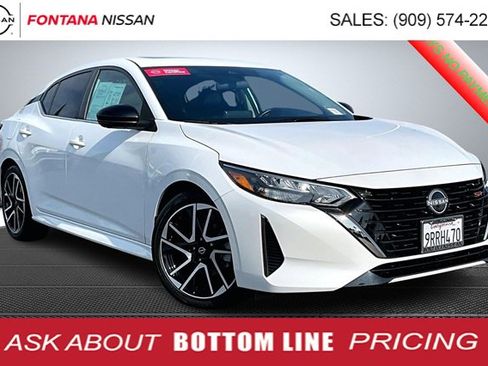 Certified 2025 Nissan Sentra SR w/ SR Premium Package image 1