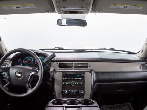 Used 2013 Chevrolet Tahoe 4WD image 19