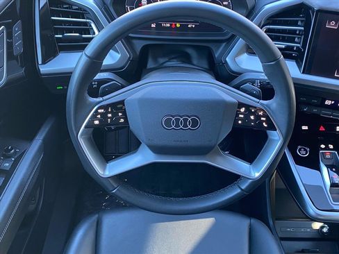 Used 2023 Audi Q4 e-tron Premium Plus image 6