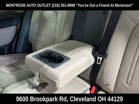 Used 2020 Land Rover Defender 110 First Edition image 36