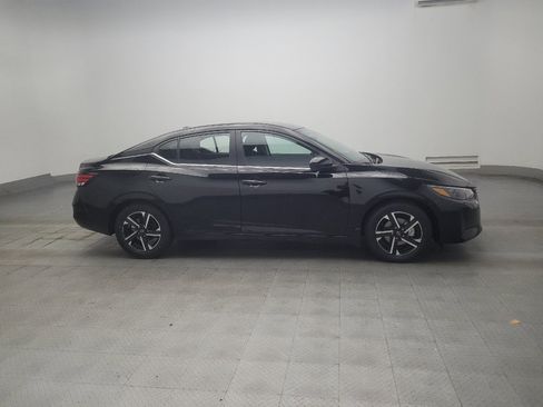 Used 2025 Nissan Sentra SV FWD image 11