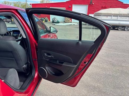 Used 2011 Chevrolet Cruze LT FWD image 24