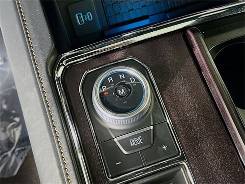 Used 2023 Ford Expedition Platinum image 23