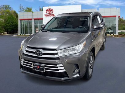 Used 2019 Toyota Highlander XLE