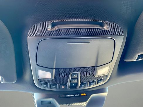 Used 2024 Ford Expedition Limited image 40