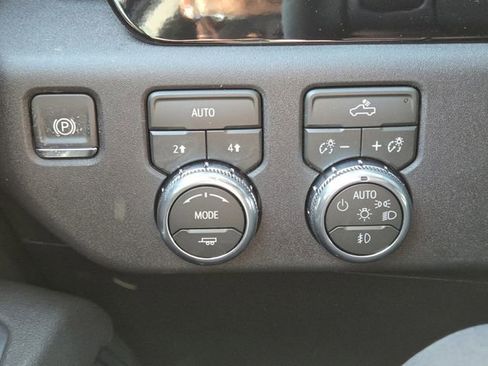 New 2026 GMC Sierra 1500 Elevation AWD/4WD image 10