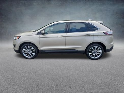 Used 2018 Ford Edge Titanium w/ Equipment Group 302A AWD/4WD image 4