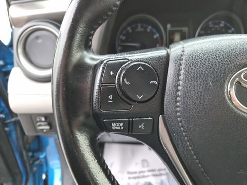 Used 2018 Toyota RAV4 XLE image 18