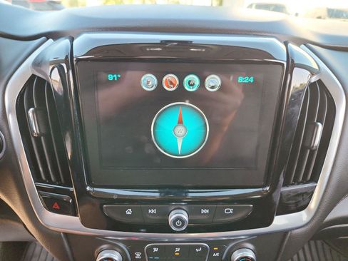 Used 2019 Chevrolet Traverse LT w/ LPO, 'HIT The Road' Package FWD image 14