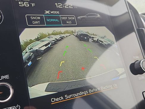 Used 2025 Subaru Crosstrek 2.5i Premium AWD/4WD image 21