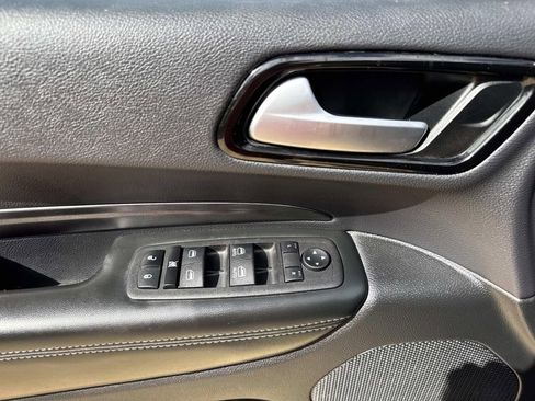 Used 2023 Dodge Durango SXT Launch Edition image 23