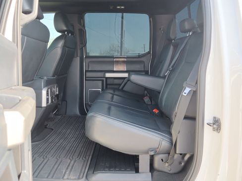 Certified 2022 Ford F250 Lariat w/ Tremor Off-Road Package image 31