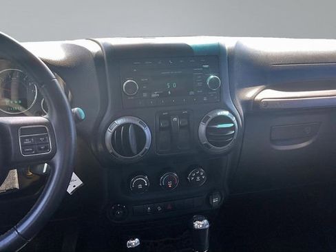 Used 2014 Jeep Wrangler Sport AWD/4WD image 9